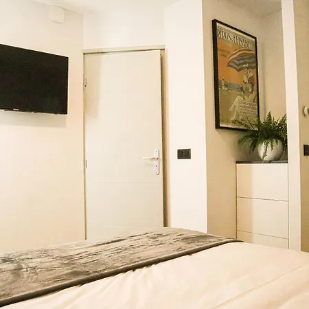 Mr.bernard * De Panne