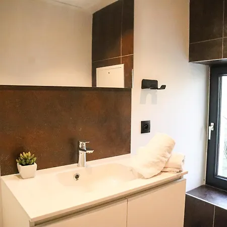 Mr.bernard * De Panne